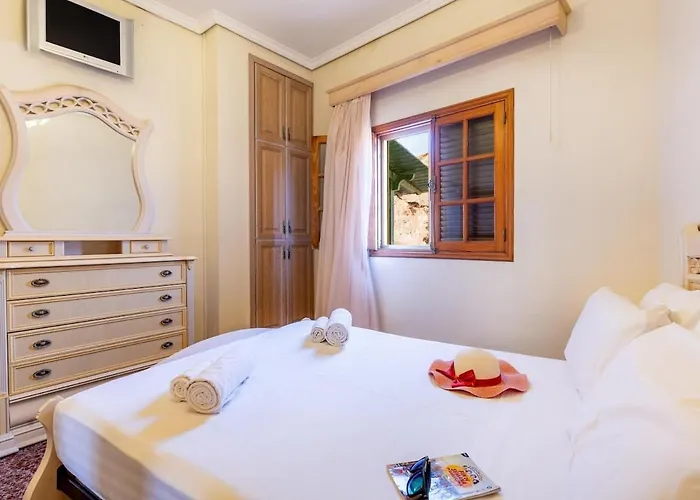 Seaside Arico, Calle La Caleta * Ла-Марета