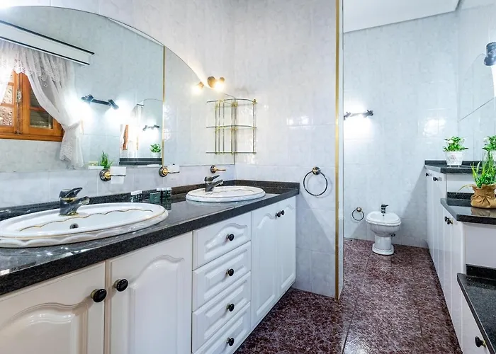 Seaside Arico, Calle La Caleta Ла-Марета