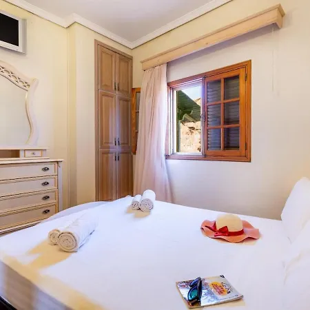 Seaside Arico, Calle La Caleta * La Mareta